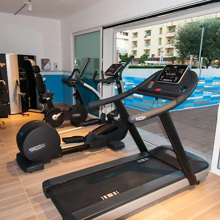 מלון דירות Lungomare Relax 4*