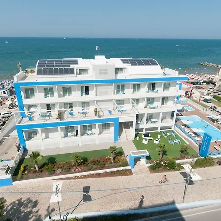 Lungomare Relax شقة فندقية 4*